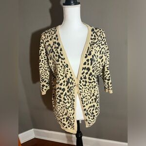 Cheetah boyfriend Cardigan  Sz M